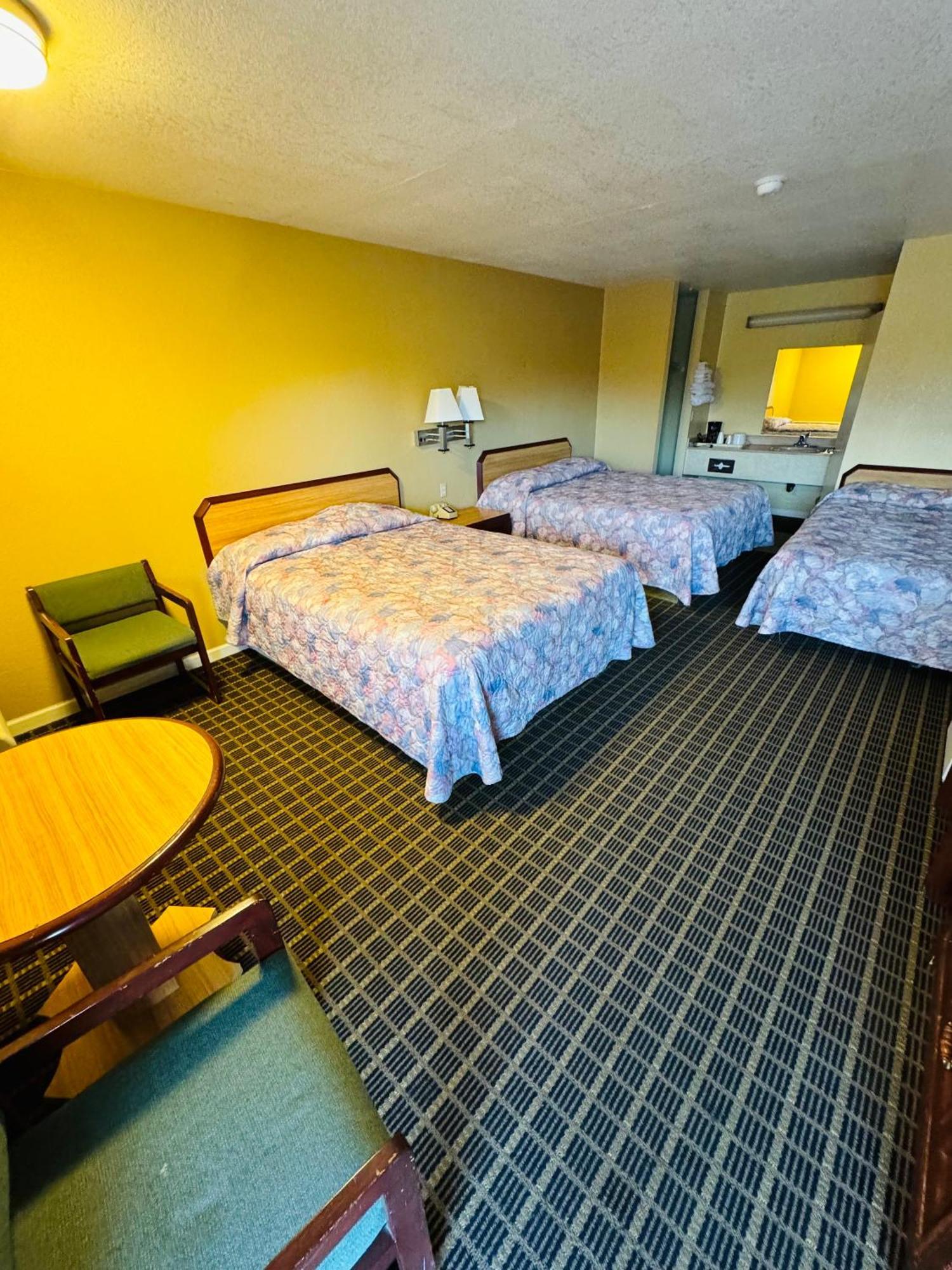 Mount Whitney Motel Лон Пайн Екстериор снимка